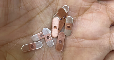 Відправка для тиснення срібною інкрустацією